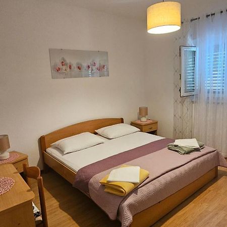 Apartmani Fani Supetar Dış mekan fotoğraf