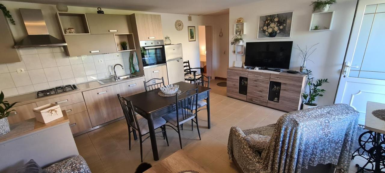 Apartmani Fani Supetar Dış mekan fotoğraf